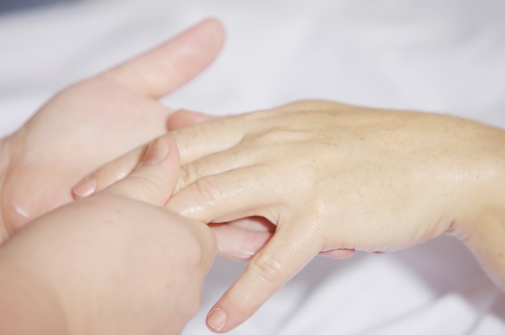 Fizjoterapeuta pomoże nam wyjść z bólu