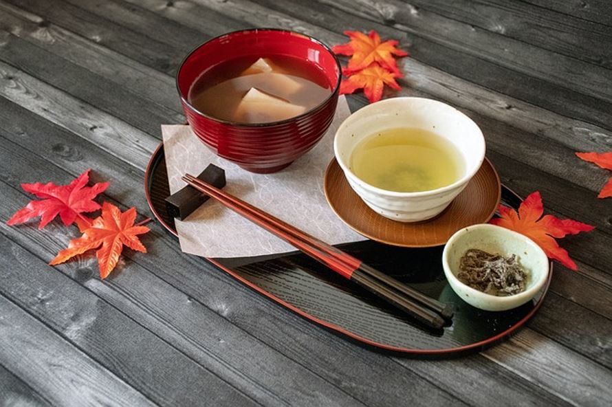 Napój z zielonej herbaty – zdrowie, smak i wyjątkowe właściwości