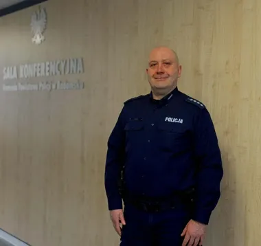 W pociągu zorientowała się, że zostawiła ważne leki. Z pomocą ruszył dzielnicowy - Informacje Policja Łódzka