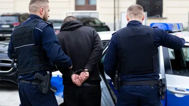 Policjant po służbie ujął 30-latka. Wcześniej miał wynieść towar ze sklepu