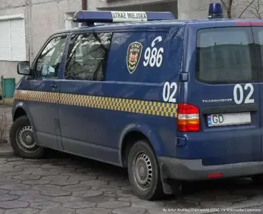 Straż Miejska pilnowała hołdu w Częstochowie, padły kwiaty i mocny gest pamięci