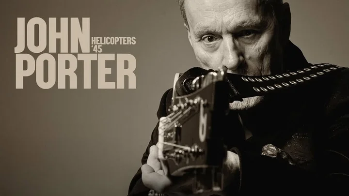 Obrazek przedstawia grafikę promocyjną wydarzenia Koncert Johna Portera z okazji 45-lecia albumu Helicopters w Częstochowie