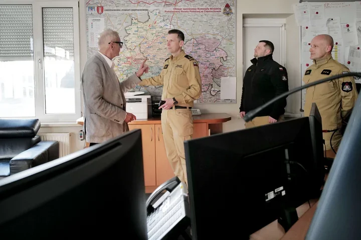 Przegląd miejskiego systemu bezpieczeństwa – nowe zapory i sprzęt w magazynach