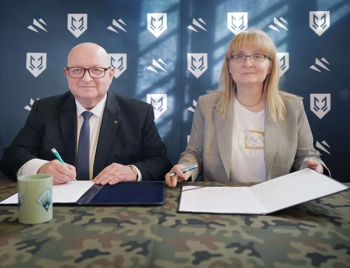 Maskpol i Żeromski łączą siły – drony, musztra i programy proobronne dla uczniów