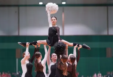 400 przedszkolaków i 470 uczniów na gali cheerleadingu – nowy impuls dla sportu szkolnego