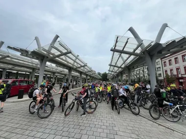 220 rowerzystów przejechało przez historię Częstochowy. Dzień Dziecka z żurkiem i historią w tle