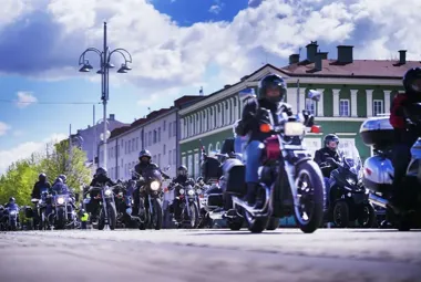 Silniki wróciły pod Jasną Górę. Zjazd gwiaździsty znów połączył motocyklistów