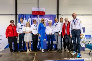 Srebro i brąz dla Polaków. Częstochowa żegna mistrzów szybowcowych