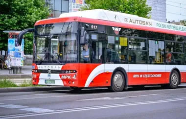 Linia 12 pojedzie dalej. Autobusy dojadą do dworca w Gnaszynie