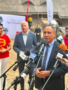 Tre Voci i Pink Floyd na zamku. Mocny program Juromanii w Olsztynie