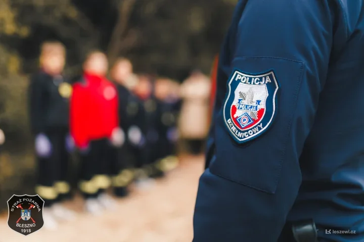 Około 40 młodych wolontariuszy sprzątało dzikie wysypisko przy Bugajskiej
