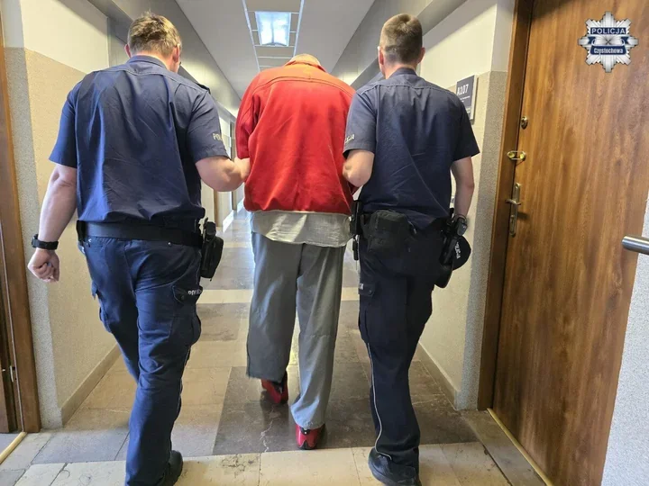 Częstochowscy kryminalni weszli do mieszkania 65-latka. Zabezpieczyli ponad 130 gramów narkotyków