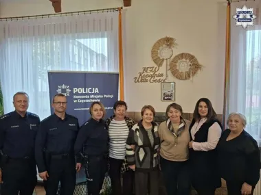 Seniorzy w Częstochowie i Blachowni poznali metody działania oszustów