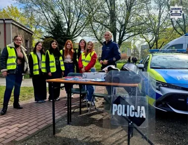 Pokazy, psy i konie na uczelni - policja postawiła na mocny przekaz