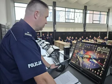 Pięćdziesięciu dzielnicowych stanęło do testu - wyłoni on najlepszego z Częstochowy