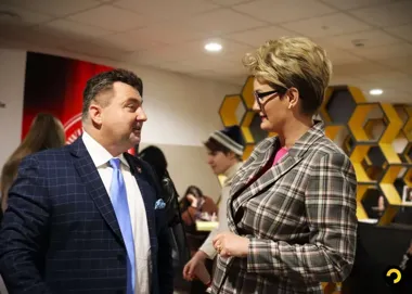 Prawnicy i naukowcy stanęli przed nowym problemem. AI coraz mocniej miesza w prawie