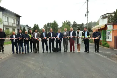 Nowa nawierzchnia w Rudniku Wielkim. Odbiór remontu powiatowej trasy