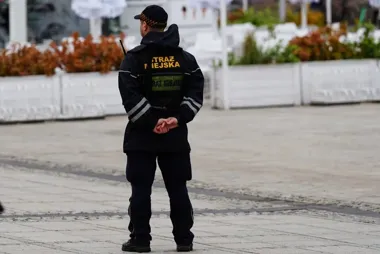 Nieletni pili alkohol w centrum Częstochowy. Interwencja trafiła na policję